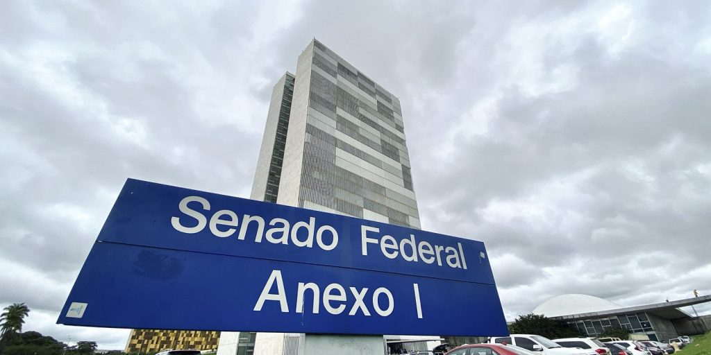 CPI da Pandemia: Presidente do STF concede liminar em HC no plantão em favor de testemunha. Atuação da Cavalcante Reis Advs